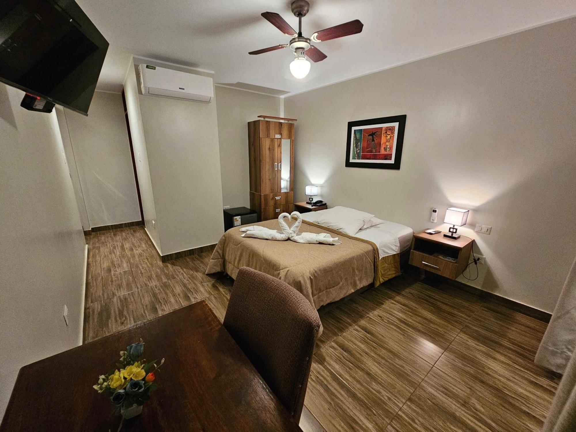 Hotel La Colina Cerro Prieto Bagian luar foto