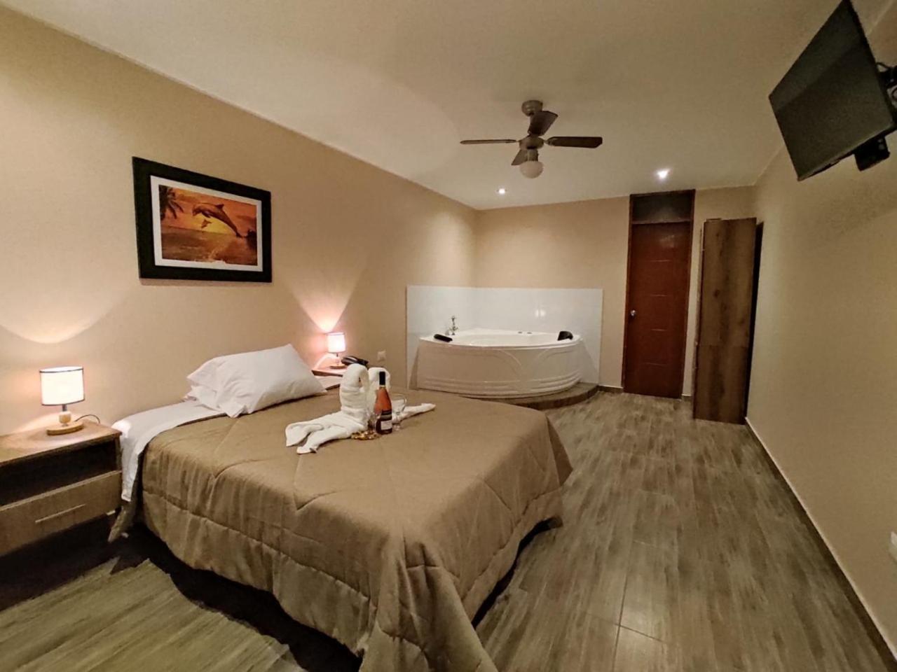 Hotel La Colina Cerro Prieto Bagian luar foto