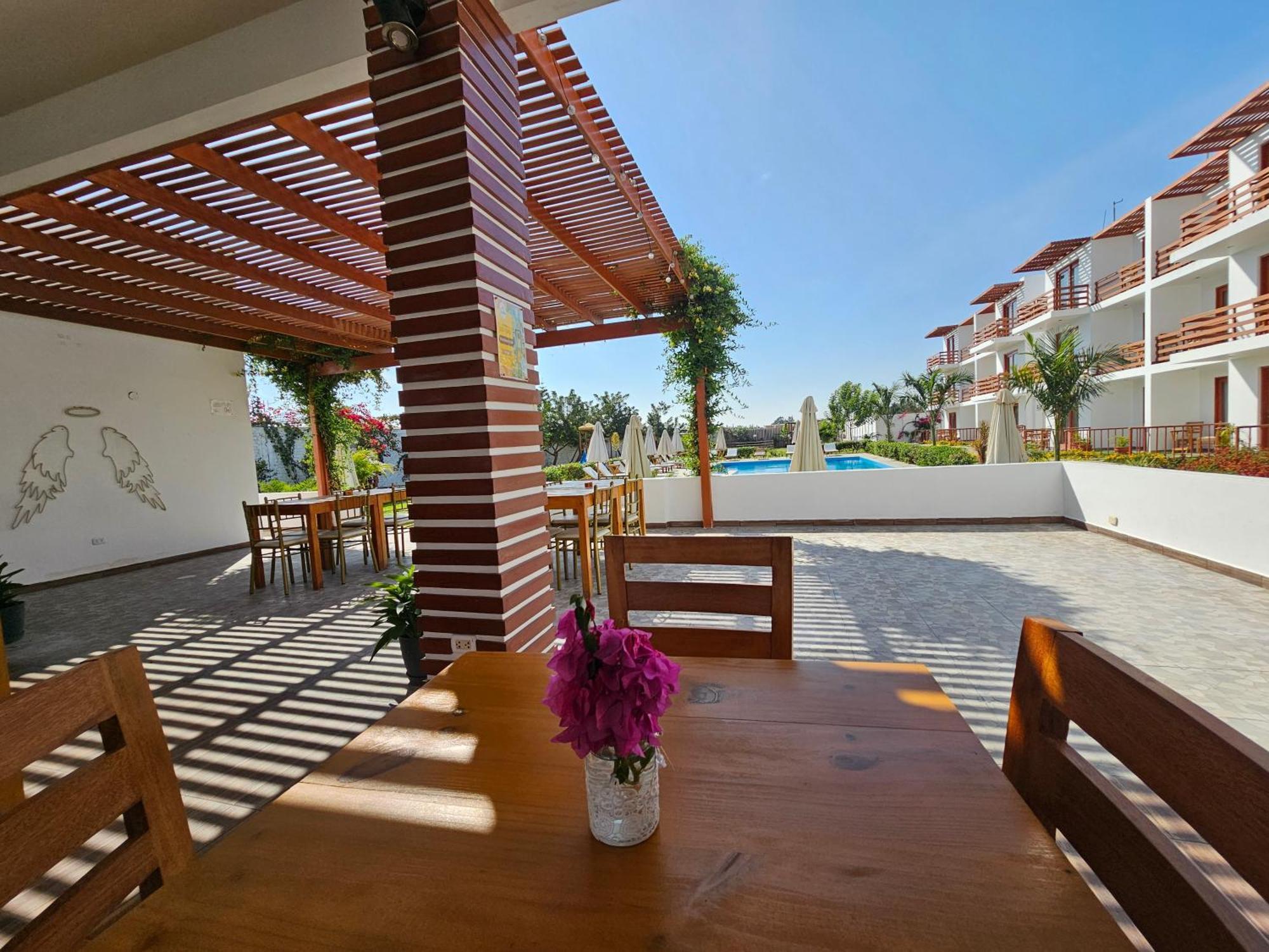 Hotel La Colina Cerro Prieto Bagian luar foto