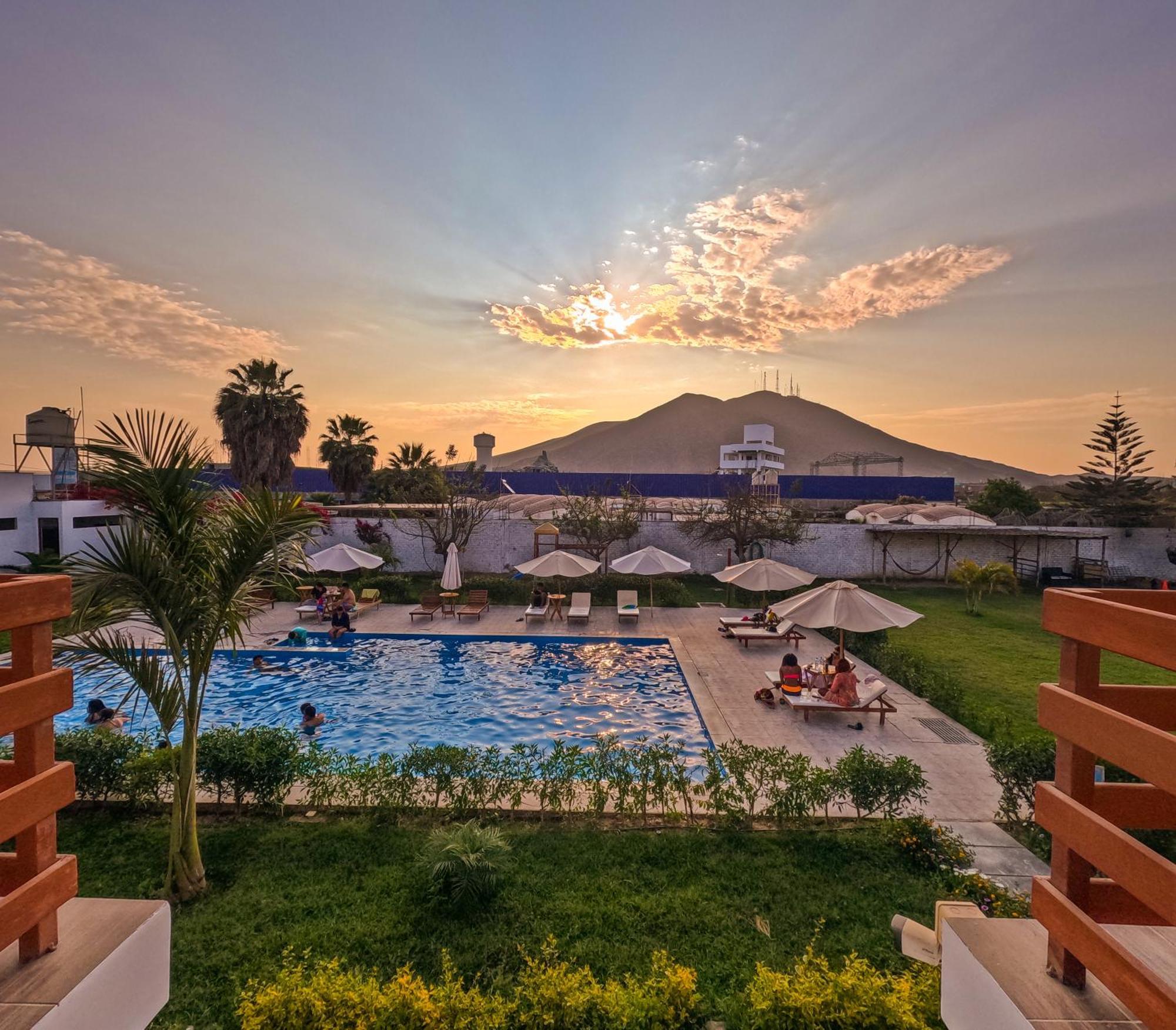 Hotel La Colina Cerro Prieto Bagian luar foto